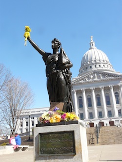 Statue in front of Madison, Wisconsin, capitol building